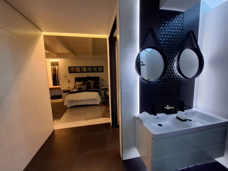 5 Bedroom Property for Sale in Protea Park North West